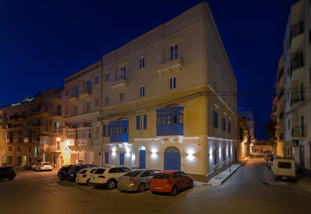 Hacienda *